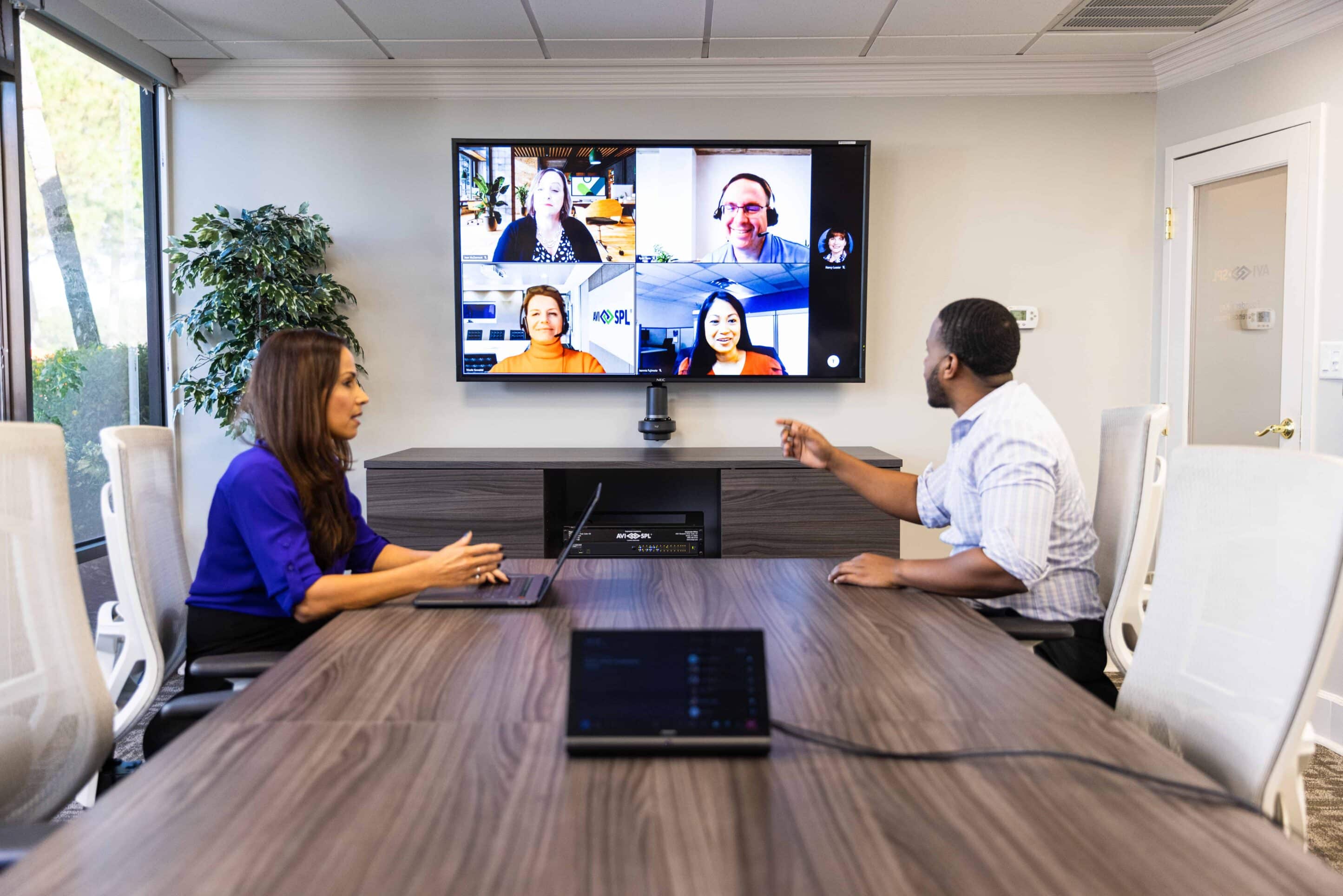 How IT can ensure secure collaboration in hybrid meetings