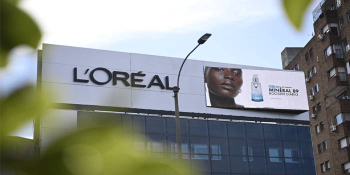 L'oreal - Direct View LED Technology for Outdoor Advertising