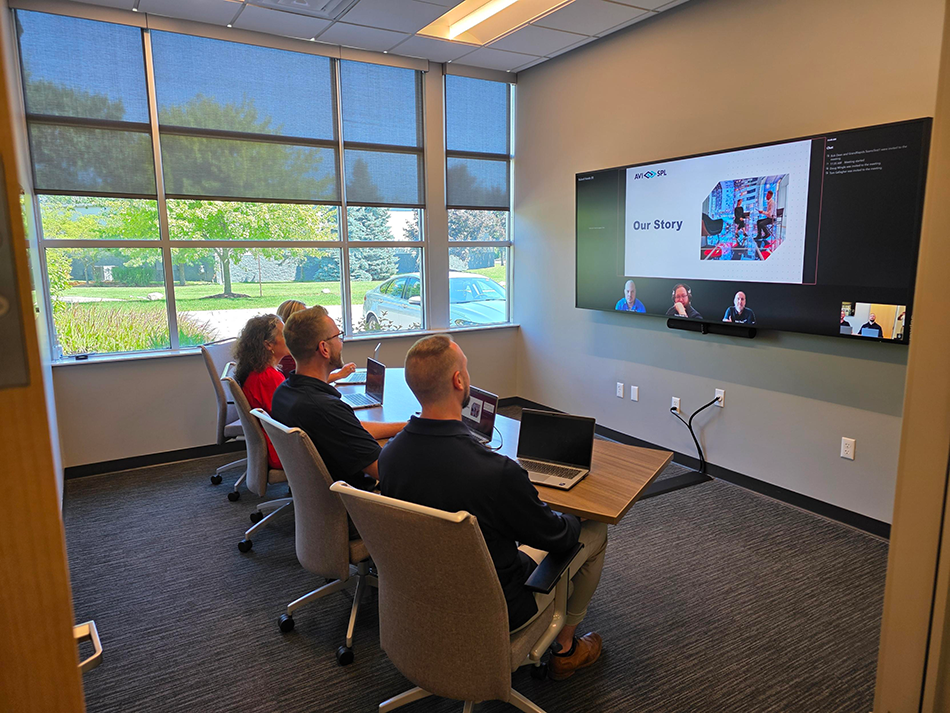 Hybrid meeting in AVI-SPL Detroit Signature Microsoft Teams Room